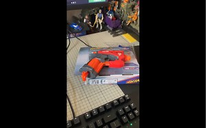 我先试玩儿一下 给闺女买的玩具软弹枪 低龄入门版的 孩之宝NERF