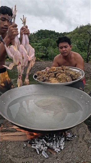 Cooking Fresh Lobster Soup With Chicken! 🦞🐔🔥