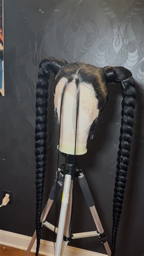 Drag queen wig pigtail using sensational Lulu pony wrap #dragqueen #wig