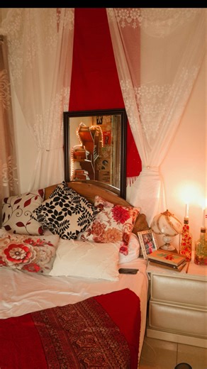 Victorian Aesthetic Valentine’s Day Room Decor Ideas
