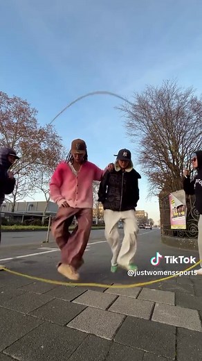 Insane Double Dutch Tricks and Clean Footwork
