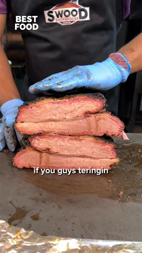 Enjoy smokey bbq goodness at @swoodsmokehousebbq!🔥 The meat is smoked for 12 hours and seasoned in aromatic spices for a truly tender-licious taste!🥩 📍Swood Smokehouse Texas BBQ, 14, Jalan Liew Weng Chee, off Jalan Yap Kwang Seng, 50450 Kuala Lumpur ⏰12pm - 11pm | Best Food Malaysia