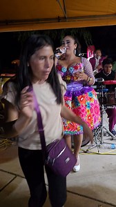 29K views · 390 reactions | BONITO INICIO DE SEMANA FAMILIA BONITA  "TOMO CON MI PLATA" Musica: Walter Reyes Letra: Cristian jimenes Aló Ruth 966 539 627 RUTH DEL PERÚ Y ORQUESTA"con estilo propio" @fansdestacados #ruthdelperu_lareynadelhuayno_conestilopropio #CompartirEsDeMuchaAyuda #siguemeparamascontenido #COMPARTEYSIGUENOS #comparteysigueme #ComentaYComparte #Compartir #Comenta | RUTH DEL PERÚ Y ORQUESTA"con estilo propio" | Facebook