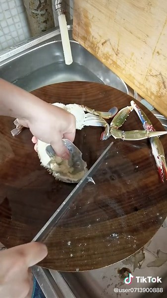 Delicious Crab Recipe: Quick and Easy Seafood Dish