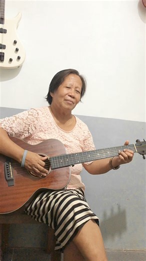 1.3M views · 10K reactions | Glory to His Name #reelsfypシ #reelsvideoシ #reelstrending #hymns #gospelchorus #instrumental | Mater Grace Varela Guitar | Facebook