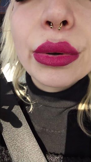 Theresa Smoke – Autofahrt, Rauch & Sinnlichkeit | Driving, Smoke & Sensuality 🚗💨