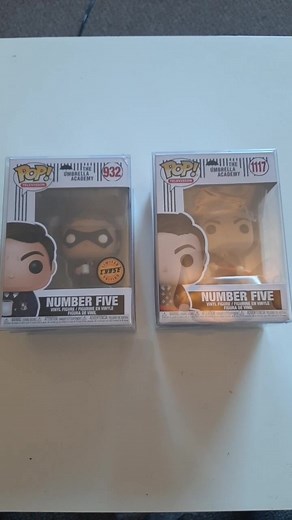 new umbrella academy funkos! #umbrellaacademy #theumbrellaacademy #tua #fivehargreeves #numberfive #aidangallagher #funkopop #funko