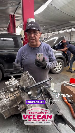 Cómo sincronizar el selector de caja de cambios - Tutorial de mecánica automotriz