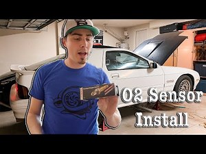 Getting Lucking Installing O2 Sensor | 1990 Mazda Rx7 Turbo