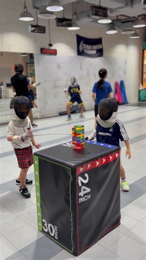 Coach Bom got creative with point control training, and the kids had lots of fun😁👍 | Blade Fencing Bangkok