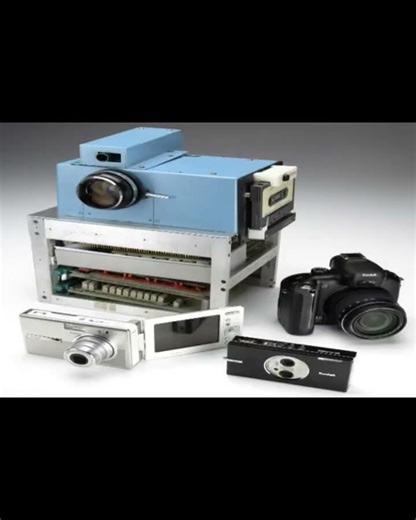 History of Memory Cards in 60 Seconds From SD to microSD