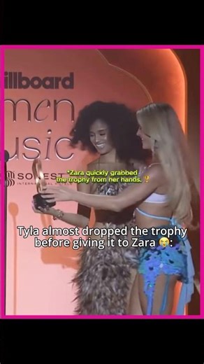 Tyla Almost Dropped the Trophy Before Giving It to Zara 😭🏆 #Tyla #TylaMusic #TylaFans