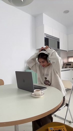 Content Creator Media Kit: Build Your Brand With Readymag