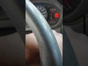 How do you set the clock on the Renault Master?