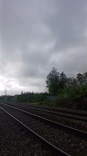 #train voyager 221109 passing dunball l.c working 1S45 to Aberdeen 15 november 2025 1-tone