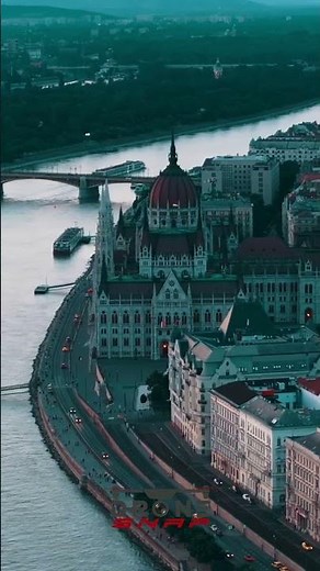 Budapest's Beauty: Parliament & Danube River in a Single Shot #shorts