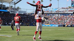 De'Anthony Thomas takes shovel pass in for 1-yard TD