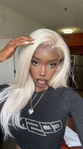 Like for a makeup tutorial #imvu #makeup #makeuptutorial #platinumblondehair