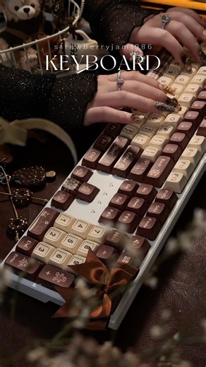 Redragon TRUNDLE K668 Xmas Edition RGB Full Size Gaming Mechanical Keyboard Red Switch Typing ASMR