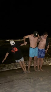 Y tus amigos juegan así?? | El Santi