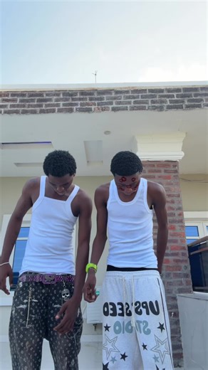 Xcode official (@xcode_official00)’s videos with Umut - orijinal ses - Umut