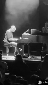 8.3K views · 4K reactions | Thank you for the incredible welcome back to Chi-Town! We had so much fun. Here’s a clip from the show, Jerry’s beautiful intro to “Sailing.” | Christopher Cross | Facebook