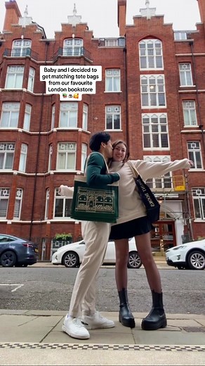 Adorable Matching Tote Bags from London Bookstore | Cute Date Idea