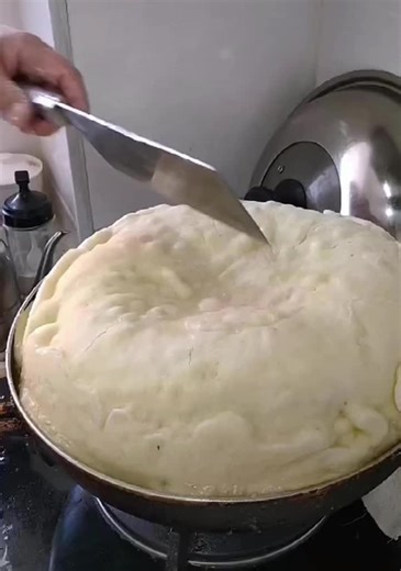 Cooking Soft White Dough in a Pan: Step-by-Step Guide