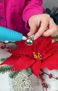 easy DIY Christmas centerpiece this arts and crafts video shows how to transform an old book into a beautiful piece of holiday art #crafts #DIY #wallart it's original video was made by network media Rick Lax and Brooklyn b | Home Hacks & Easy Snacks