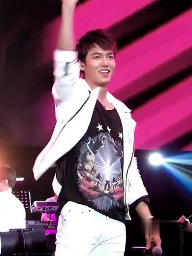 Lee Min Ho: Epic Dance Moves That Will Blow Your Mind! 🕺🔥