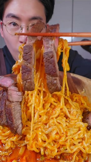 Beef Oil Ramen 🥩🍝🤤