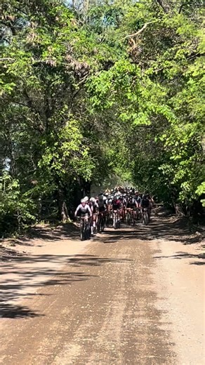 MTB Carlo de Gavardo La Vacada on Instagram: "🚂 La locomotora de 45km guiado por @agustinduran66 X @juanigoudailliez X @sebamirandaxc X @gonzalodeporte @milo_4storga ⚡️ Resultados de la carrera en vivo extra-oficiales: https://www.athlinks.com/azp/ctlive/event/89171"
