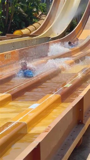 83K views · 334 reactions | Water Slide And Swimming Pool -Water Park Hot Day #waterslide #waterslides #waterslidefun #waterslidebroward #waterslidesperth #reelsviral #reelfb #fyp #trendingreels #HolidaySeason #relax #relaxing #place #funny #fun #waterpark #lifestyle #lifestylechallenge #fblifestyle | BIG-view | Facebook