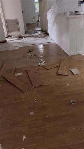 Martínez Color Rush Painting (@colorrushpaintingllc)’s videos with The Lord is Good - JOÃO GOMES JR