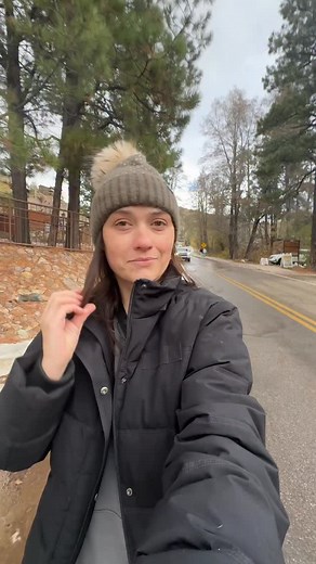 It seriously messes with my head going up to Mt Lemmon because it doesn’t feel like Tucson or Arizona at ALL! So so good for the soul. ❤️‍🩹 #mtlemmon #mountlemmon #southernarizona #arizona #arizonalife #tucson #tucsonarizona #arizonaliving #winterinarizona #arizonawinter #lifeinarizona #lifeintucson #tucsonlife #arizonasnow #ditl #vlog | Emily in Alaska