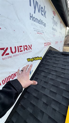 Choosing Vinyl Siding: Lines or No Lines?