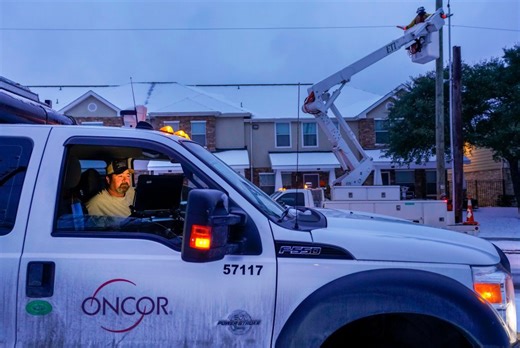 Oncor: Some outages reported, crews working across Texas to keep power