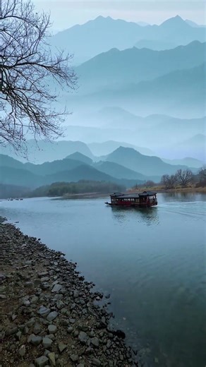 Accidentally Discovering Ancient Ink-wash Paintings: A Thousand-Mile Journey Unplanned