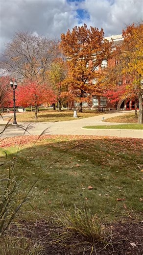 A beautiful autumn day on campus 🍂🍁😍 | Eastern Michigan University Alumni