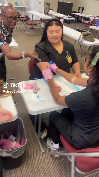 Learning to tie a tourniquet in phlebotomy class #fyp #phlebotomy #phlebotomistlife #phlebotomist #funny #school #foryou