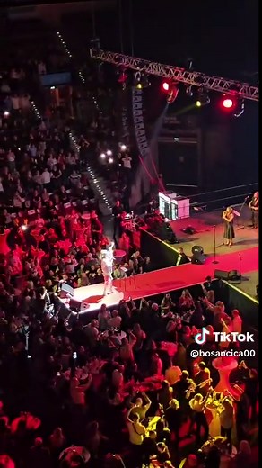 @LepaBrena #lepabrena #jugoslovenka #viralvideotiktok #balkan