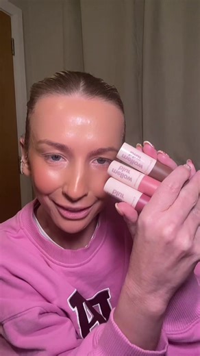 Stunning Max Factor Mellow Blur Lipstick Review