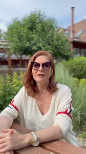 A teraz powspominam Festiwal w Opolu, który miałam przyjemność i zaszczyt wielokrotnie prowadzić.. Wiem, że w tym roku na festiwalu wystąpi Ania Rusowicz, którą poznałam, gdy miała trzy lata… 😃 | Katarzyna Dowbor FanPage