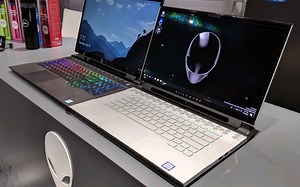 Alienware M15/M17 R2 展示 (@しるガジェ/YouTube)