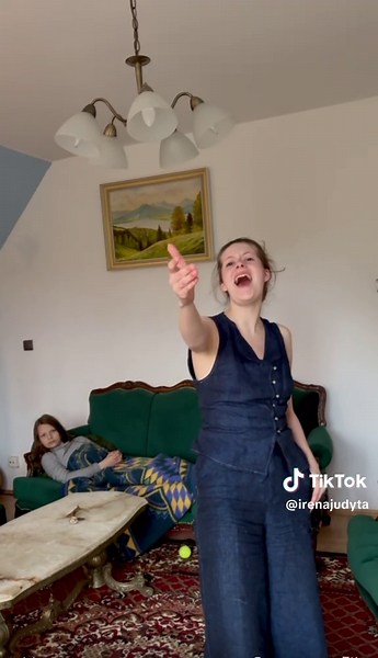 Koty nie tańczą – Spontaniczna wersja Big and Loud