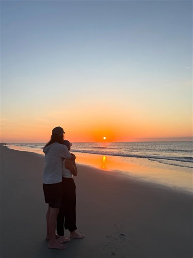 Abigail Morris | Low tide, full heart. | Instagram