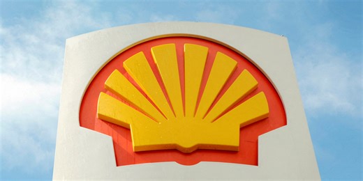Shell Keeps $3.5 Billion Buyback as Earnings Fall Less Than Expected