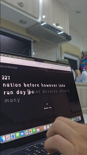 10 Word Typing Test - Handcam @ 314 Words Per Minute [Monkey-Type] #wordbrain #wordchallenge