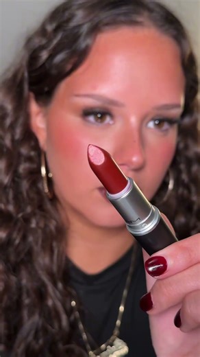 90’s frosty lipstick from MAC #lipcombo #lipstick