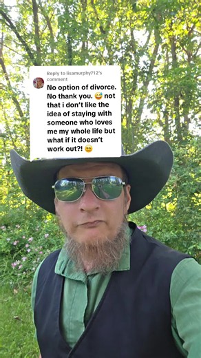 Replying to @lisamurphy712 Separation is allowed, but remarriage isn't. #amishtok #amishtiktok